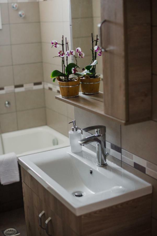 Sea Breeze Boutique Apartment Kavala Exterior photo
